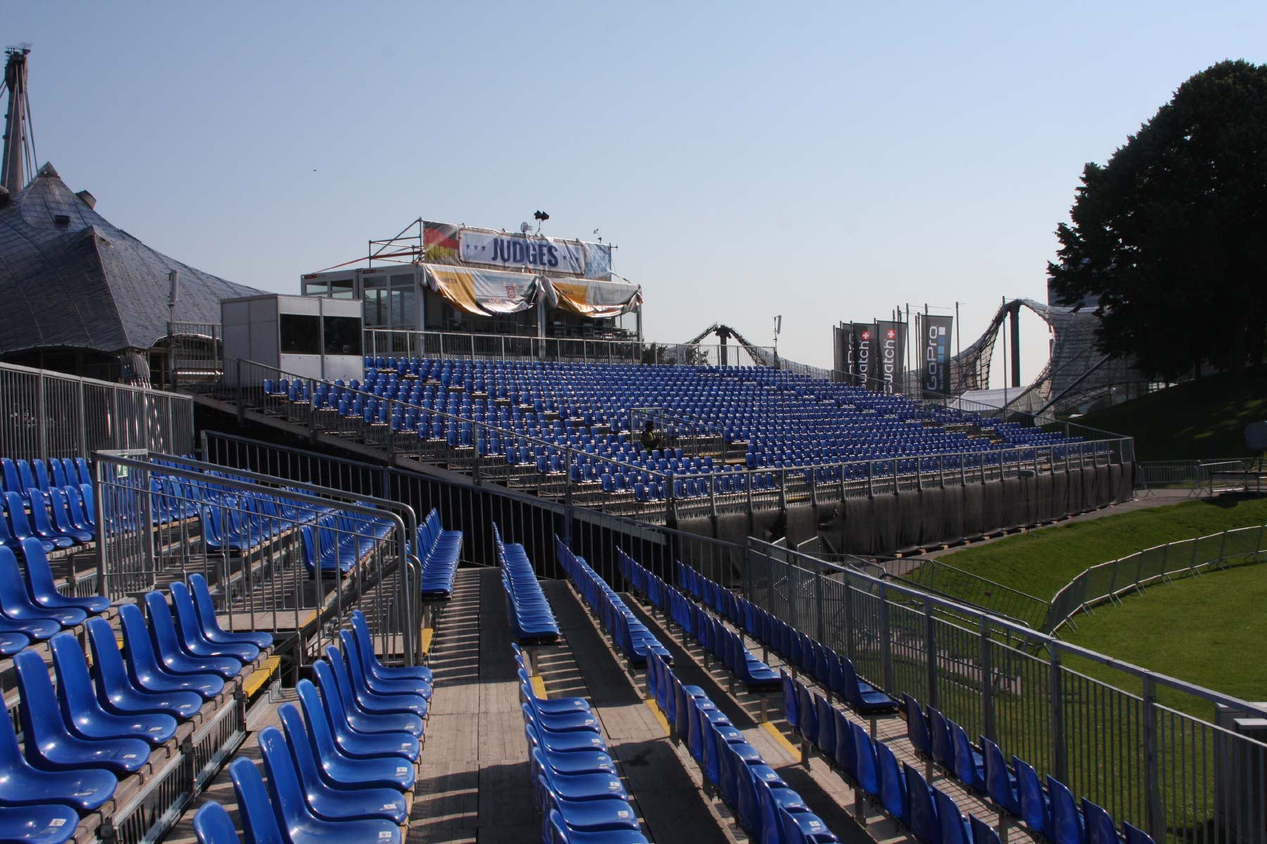 Bender Tribünen, Bühnen und Stadien für Sport Veranstaltungen Events541